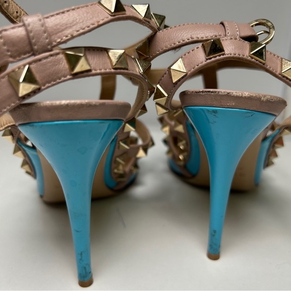 VALENTINO GARAVANI Rockstud Accents Leather T-Strap Pumps - Picture 6 of 12